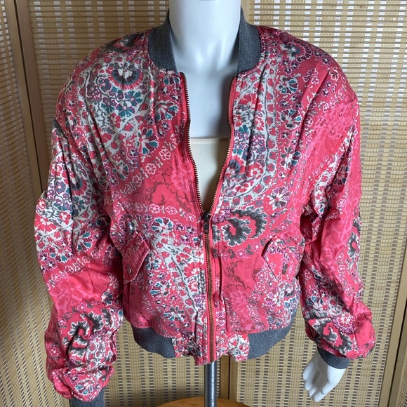 Free People Boho Woman’s XS Daytrip Pink Shabby Chic Bomber Jacket - Picture 2 of 8